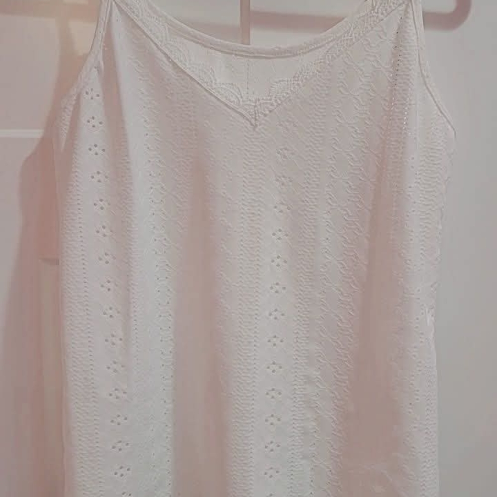 Elegant White Lace Women's Top